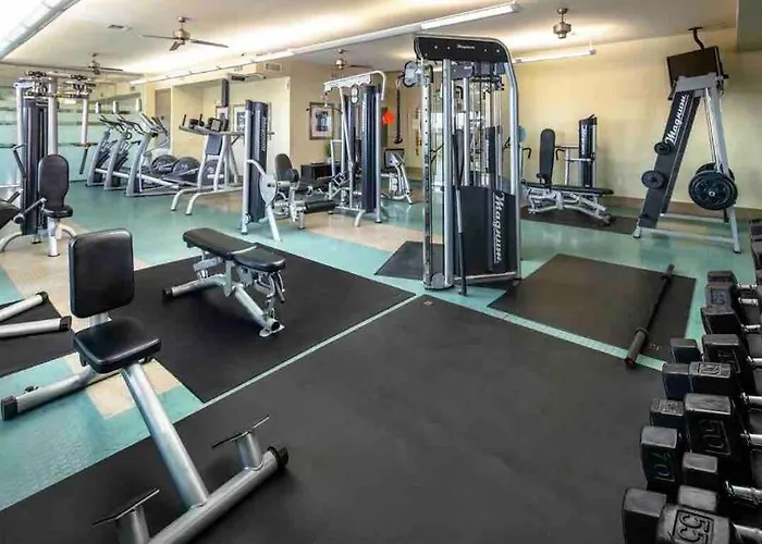 Lux 2/2 With Resort Amenities